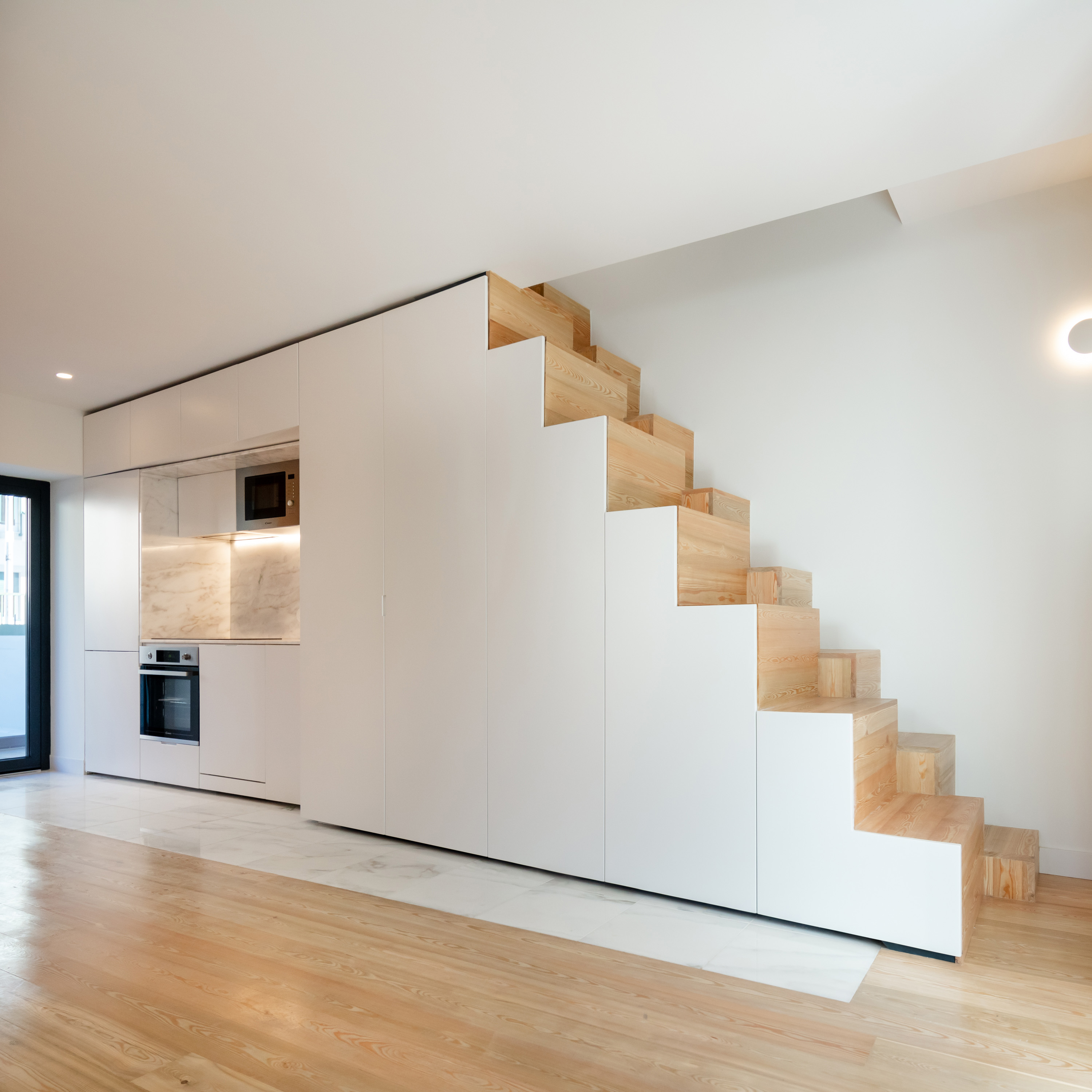 Casa de Santo Adrião, Sala e Cozinha