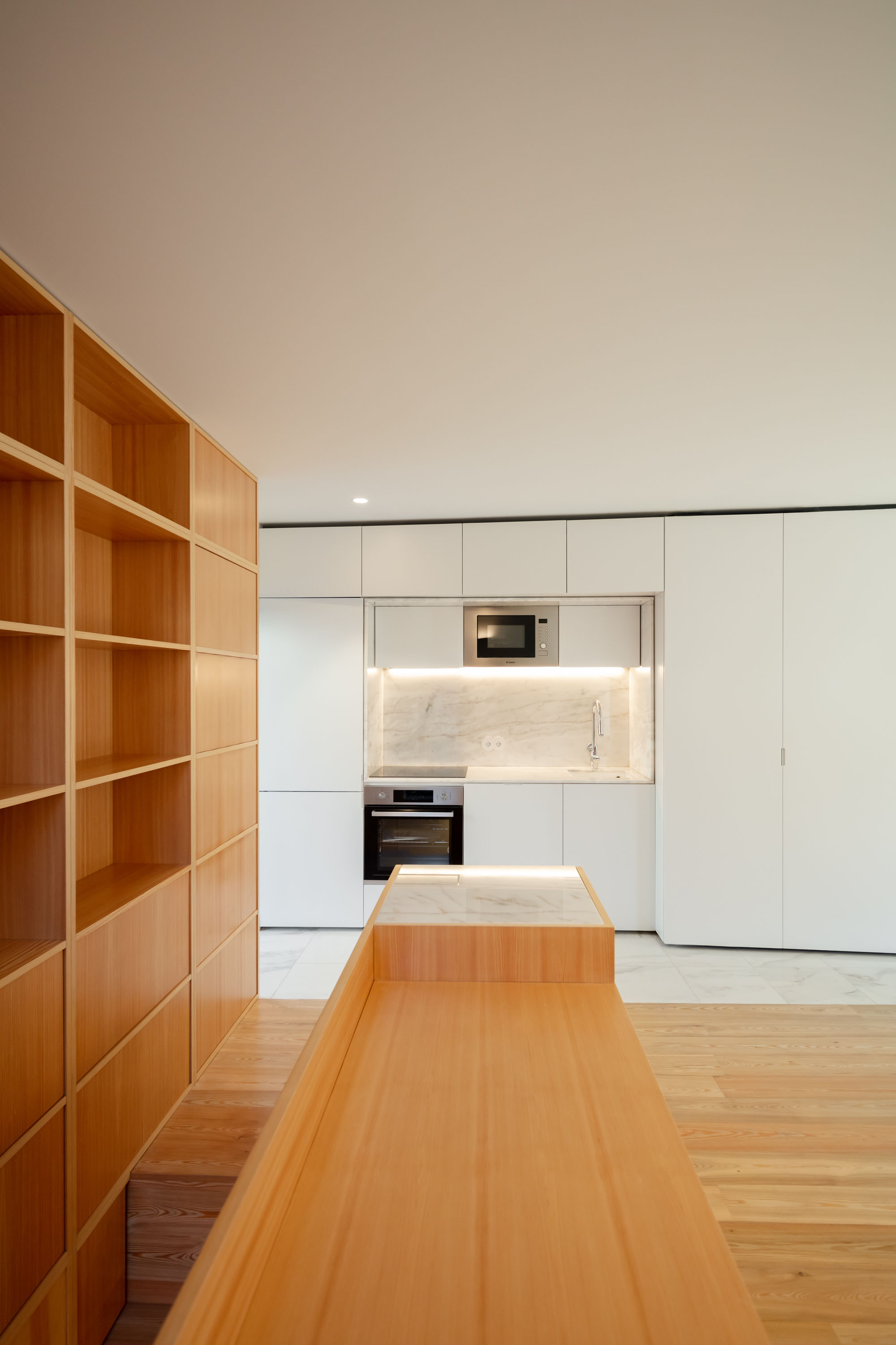 Casa de Santo Adrião, Sala e Cozinha