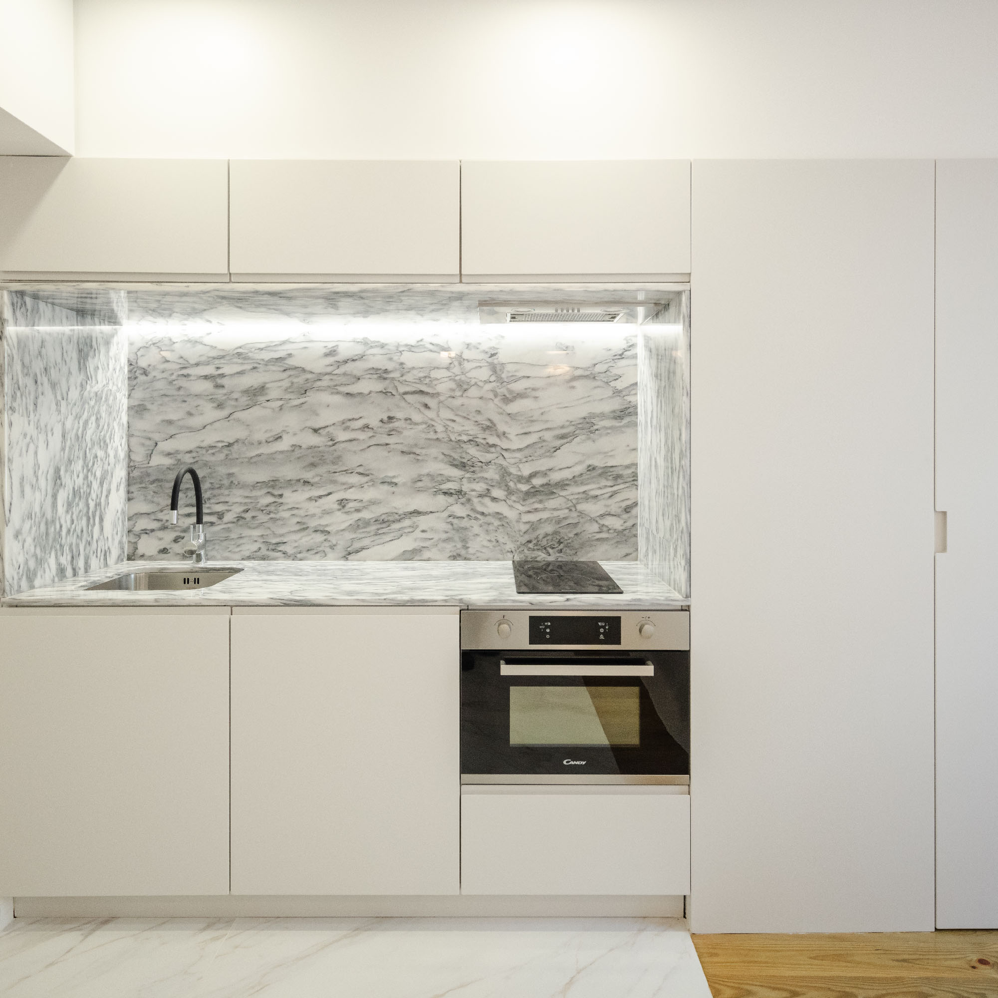 Albergue de São Sebastião, Unidade Frente