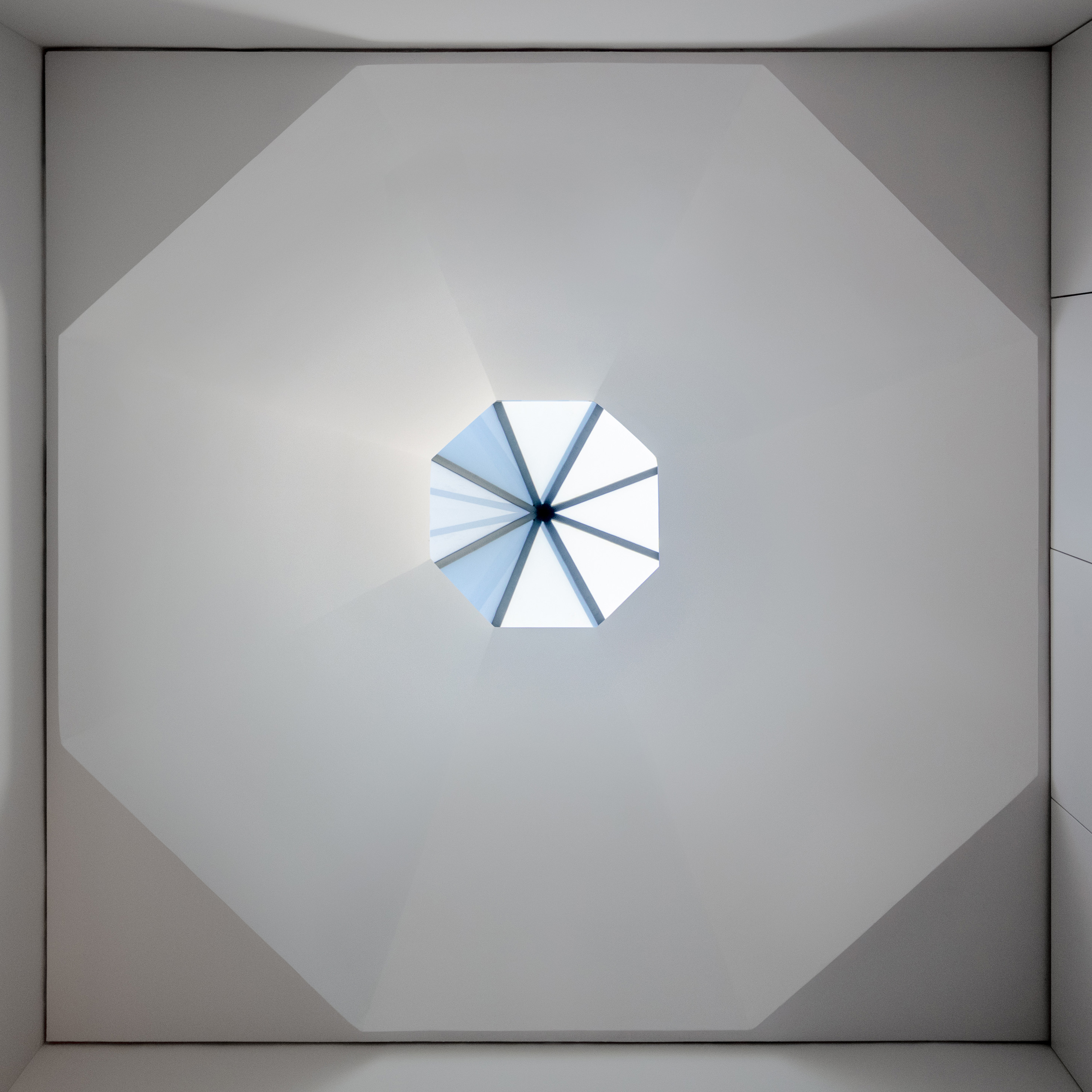 Albergue de São Sebastião, Claraboia