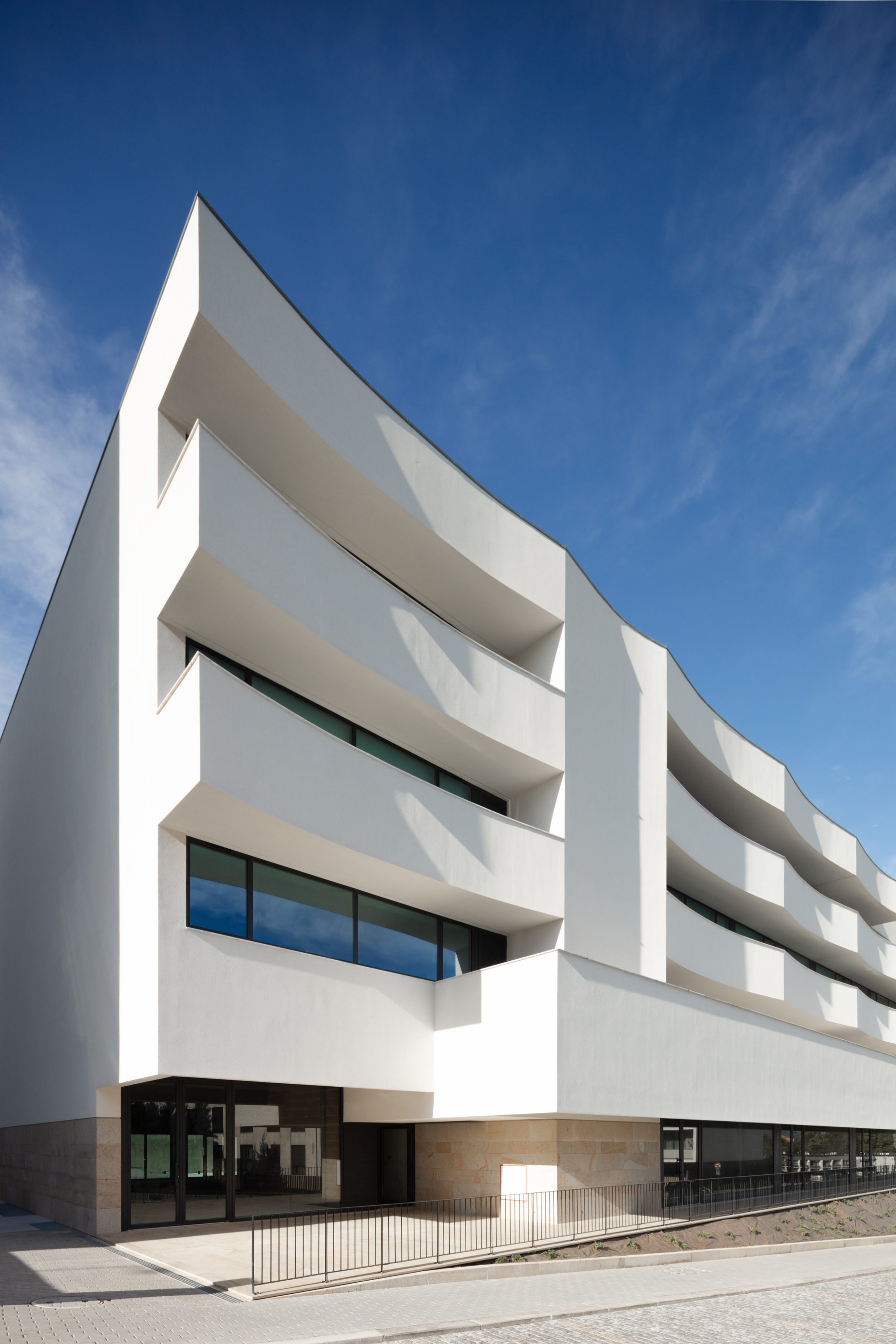 Edifício Aurora 10 / Aurora 10 Building