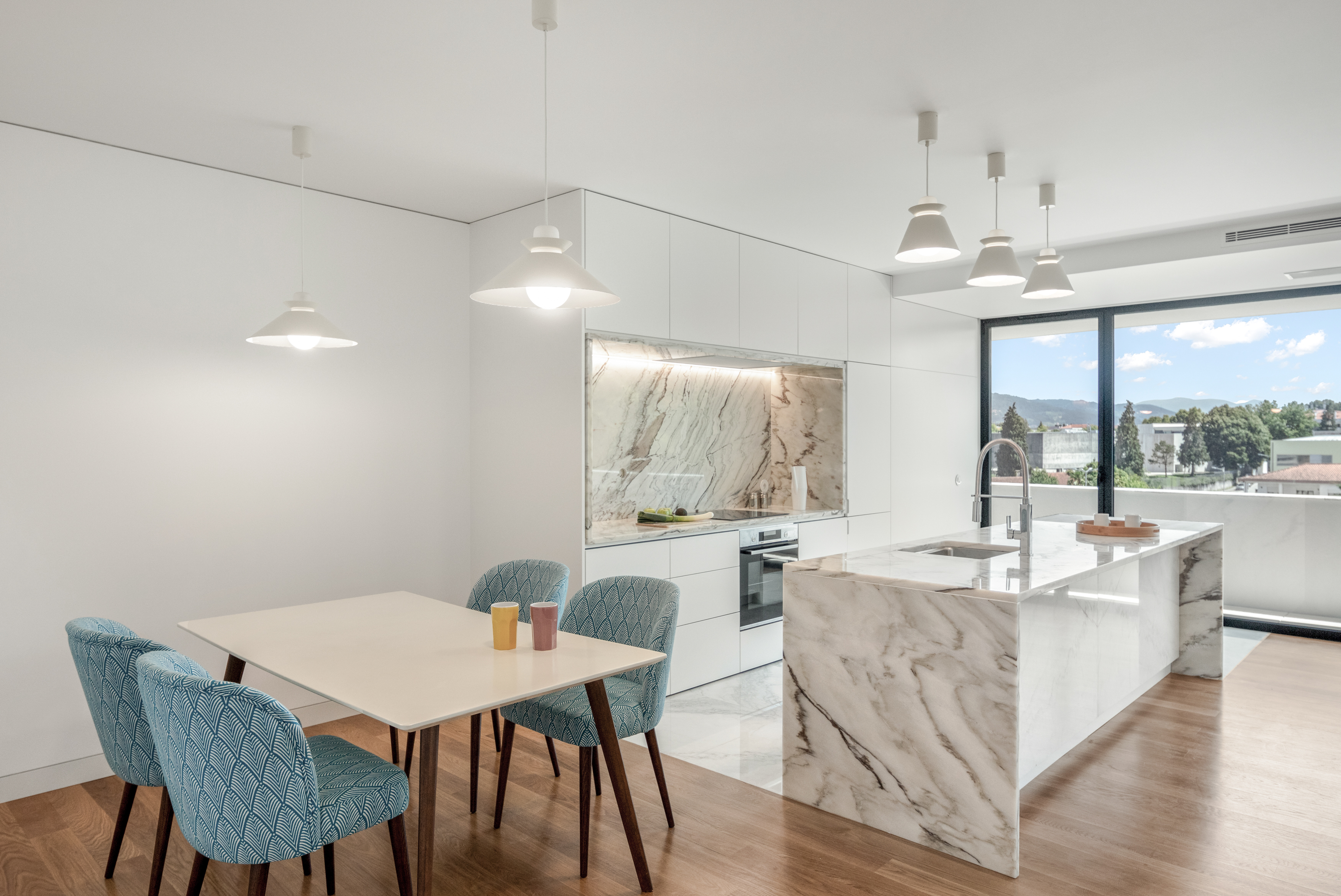 Edifício Aurora 10 / Aurora 10 Building