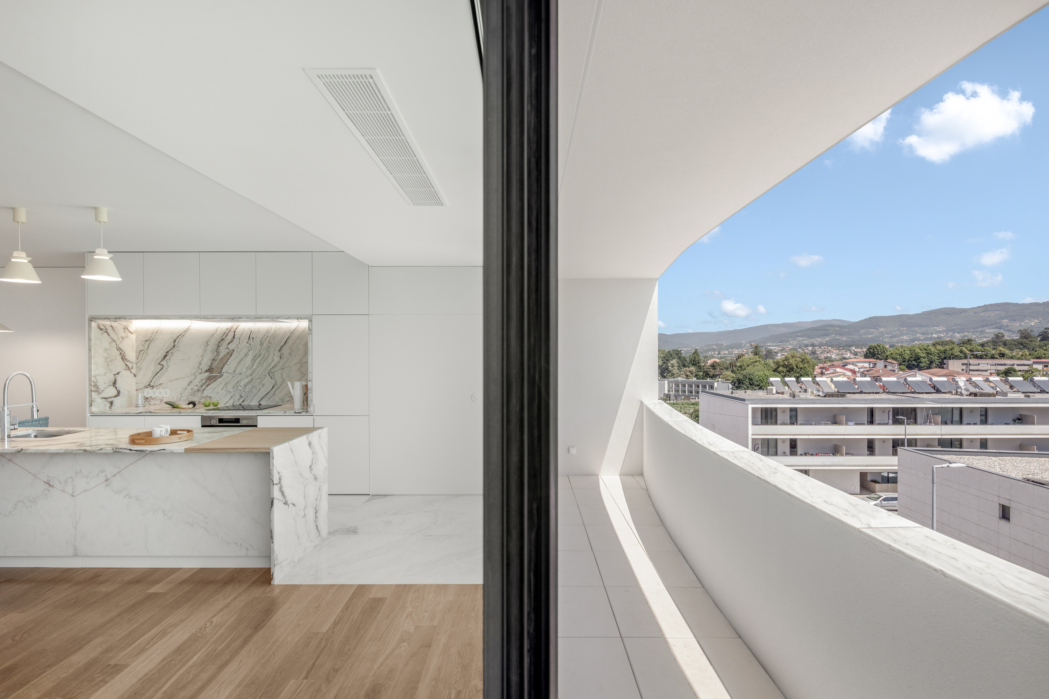 Edifício Aurora 10 / Aurora 10 Building