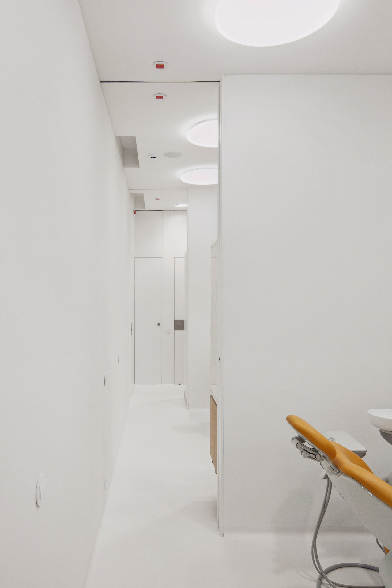 Clínica Nery do Vale, Circulação de Serviço