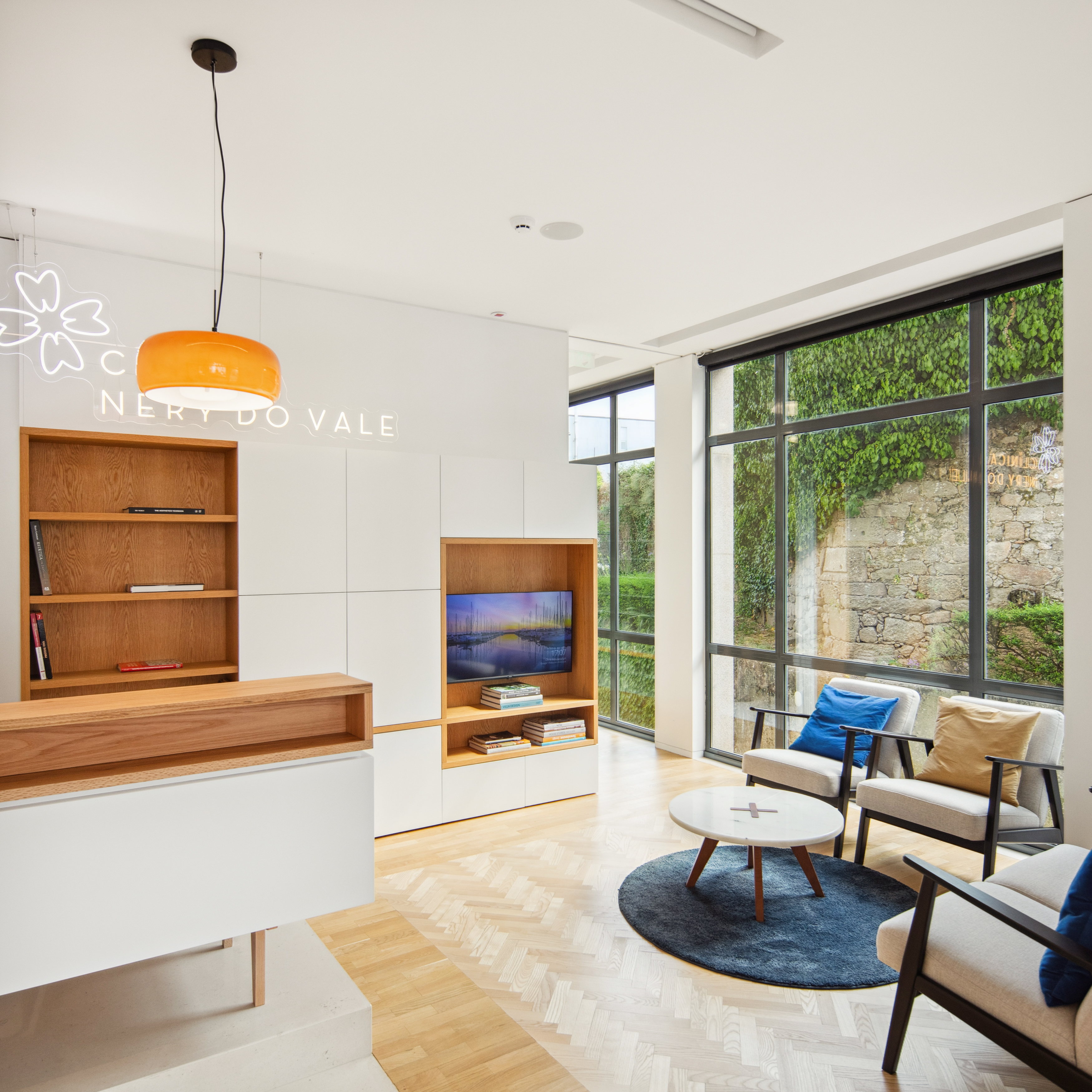 Clínica Nery do Vale, Recepção