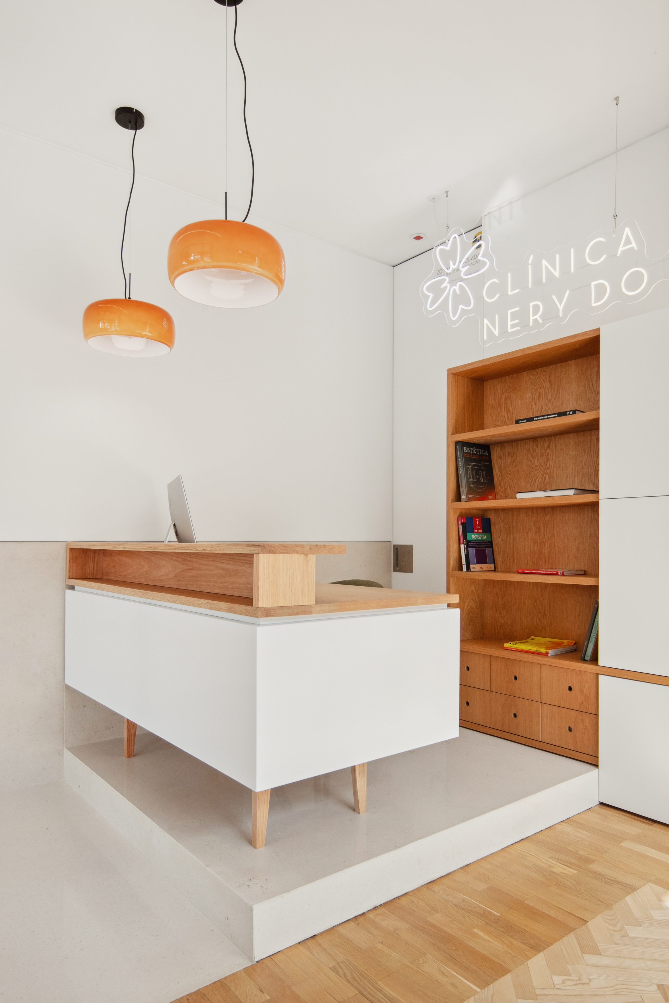 Clínica Nery do Vale, Recepção