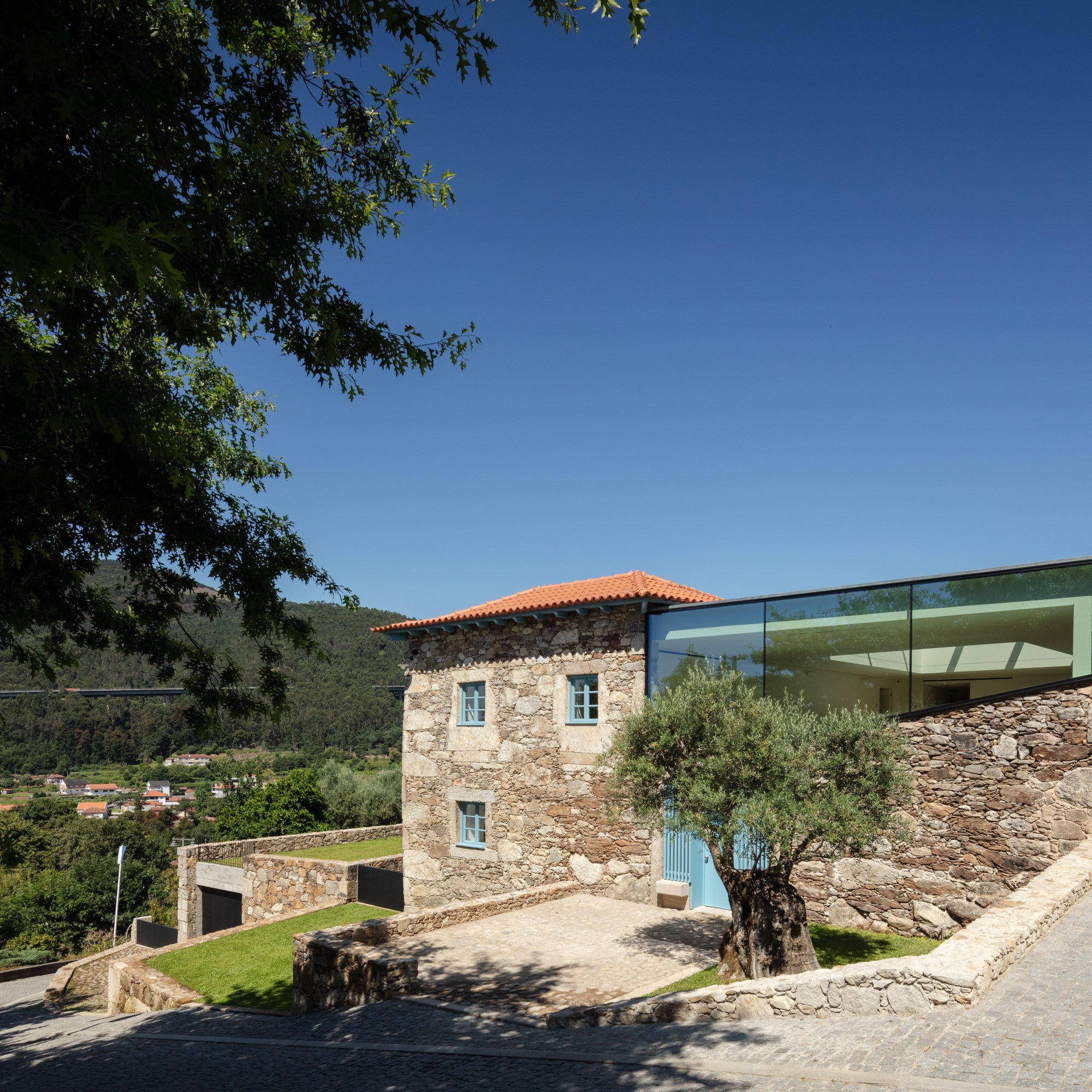 Hotel da Quinta das Cerdeiras, Tiago do Vale Arquitectos - Capim Limão Country House