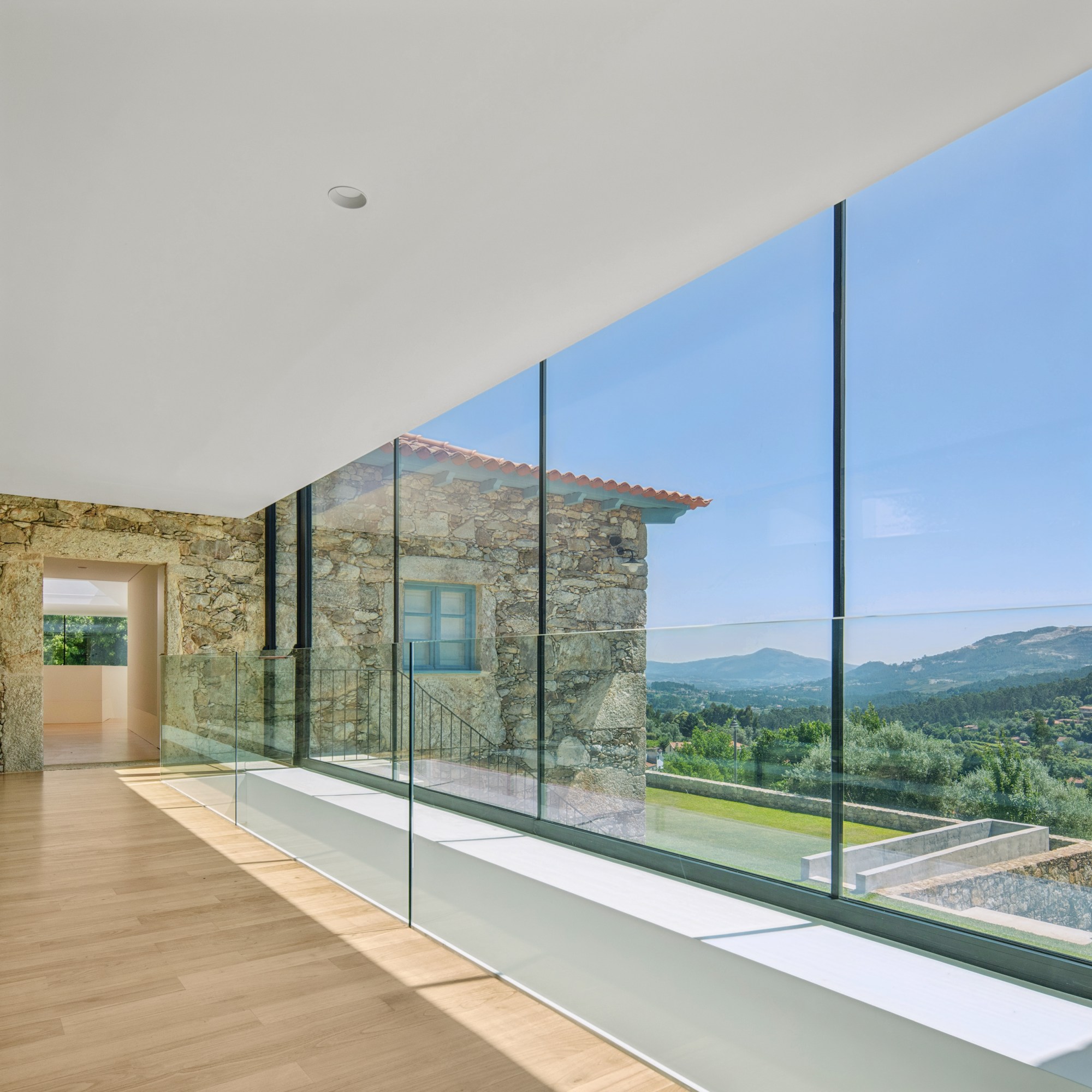 Hotel da Quinta das Cerdeiras, Tiago do Vale Arquitectos